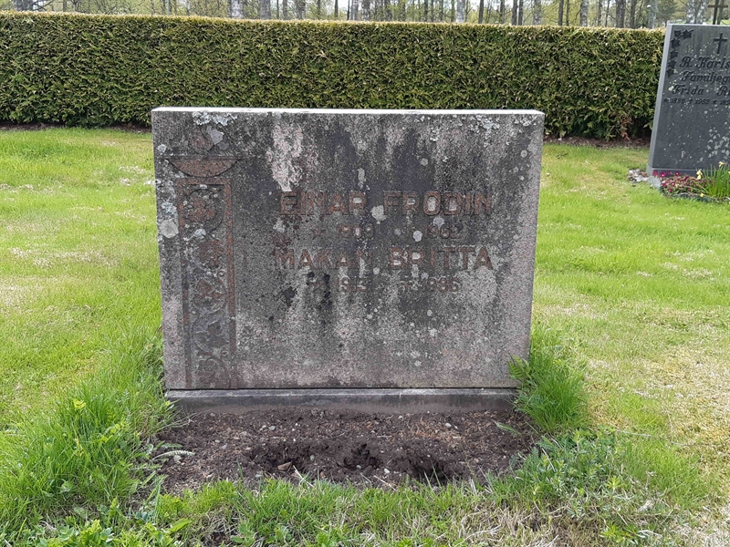 Grave number: KA 05    14