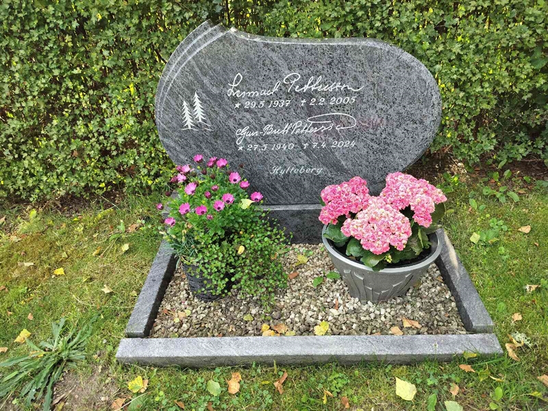 Grave number: BR E    10