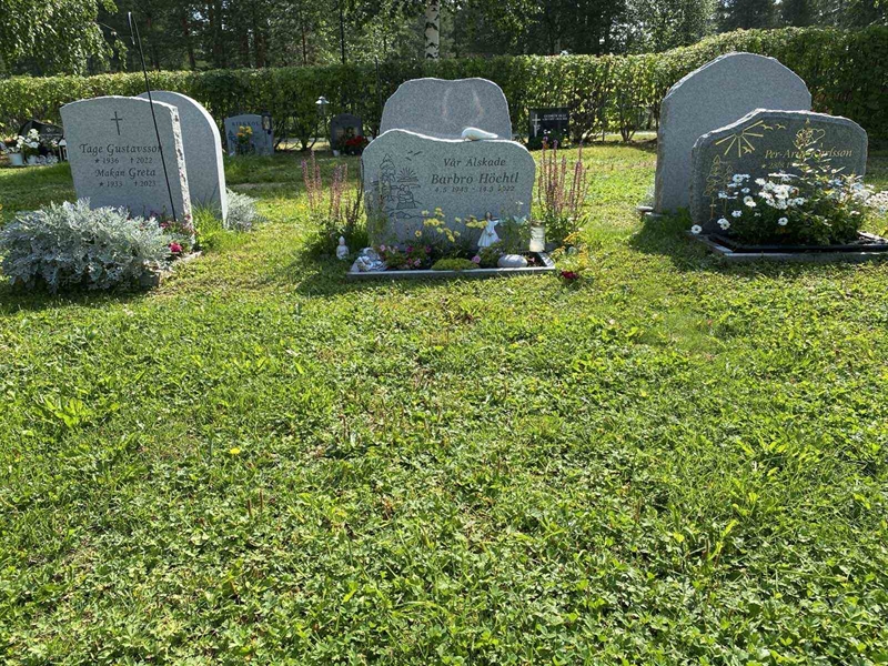 Grave number: 3 19 307