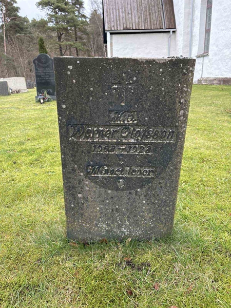 Grave number: L B 10