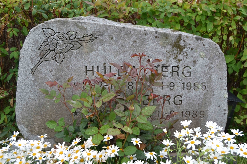 Grave number: 11 6   798-799