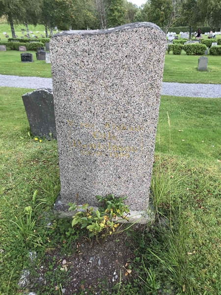 Grave number: UN G   262
