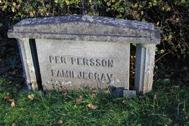 Grave number: A L  616