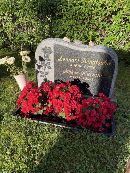 Grave number: 1 KV12    95