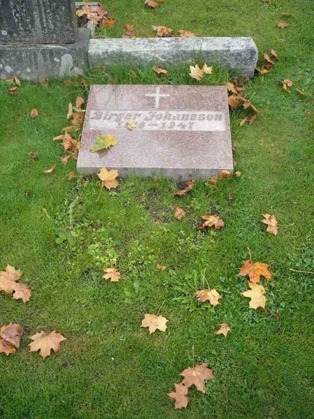 Grave number: SKF F   123