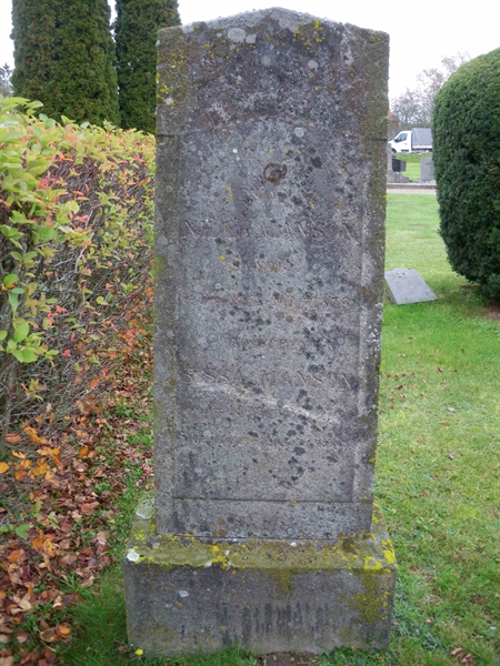 Grave number: NSK 04    11