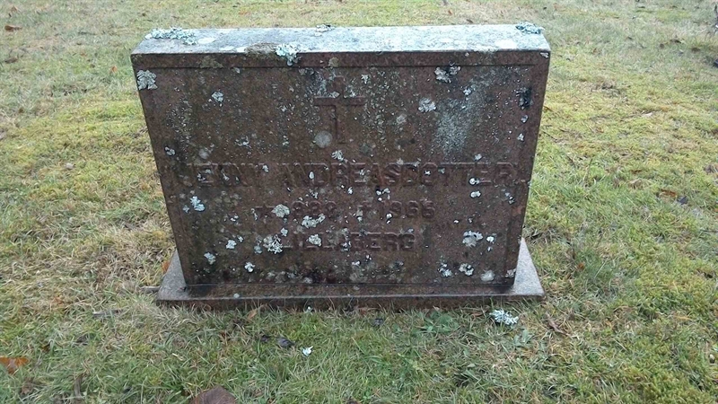 Grave number: SU 03   177