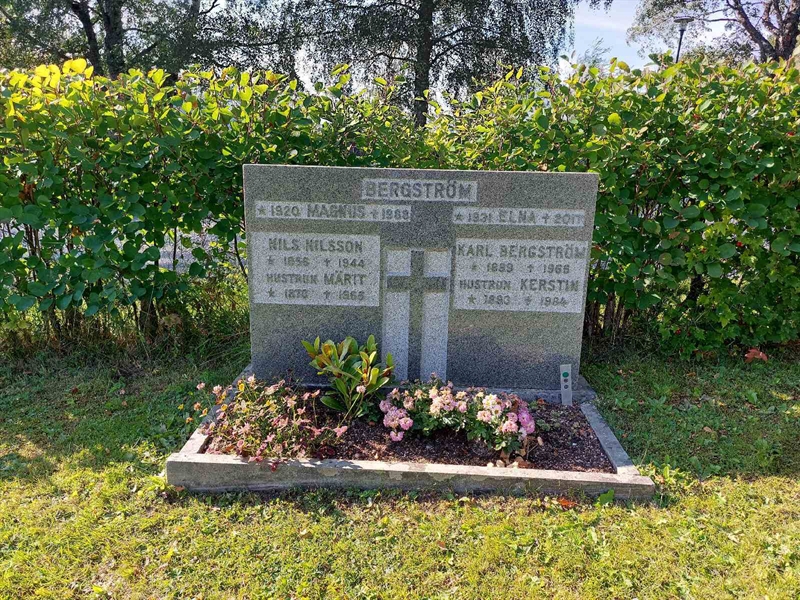 Grave number: K D    43