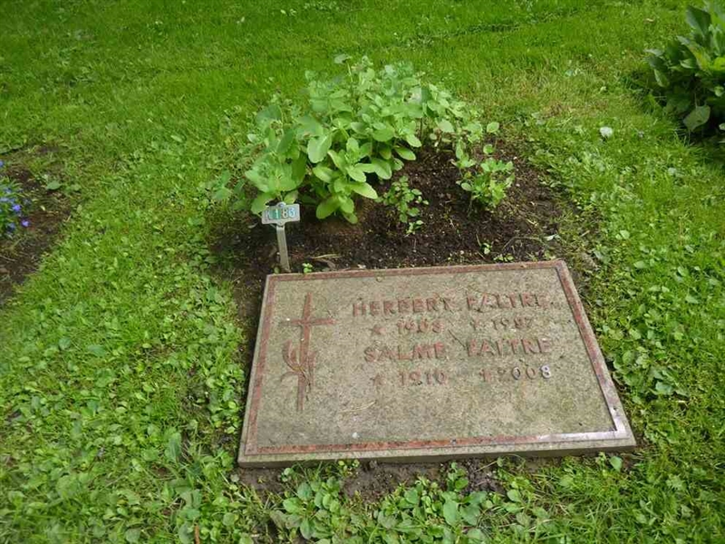 Grave number: 1 K  183