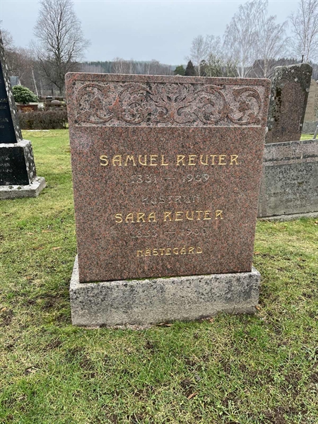 Grave number: Vårv Kv3 101+102