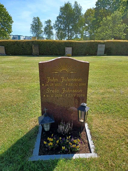 Grave number: OS ÖK 765, 766