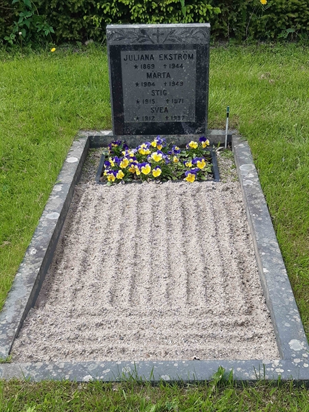 Grave number: NO 25    30