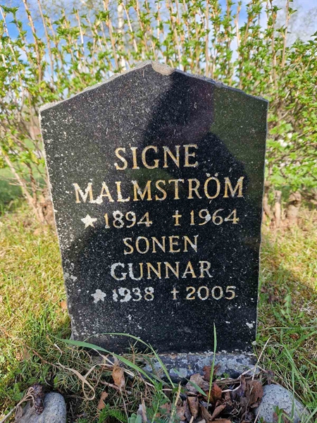 Grave number: 451 01    86