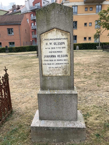 Gravnummer: G 01 4