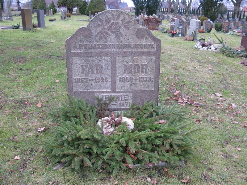 Grave number: SN D   185