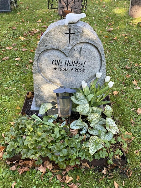 Grave number: 1 H   395