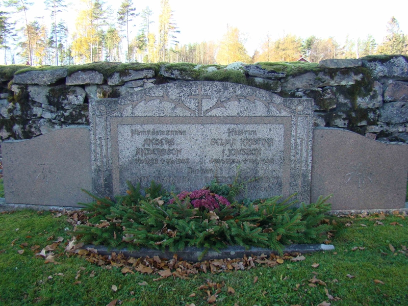 Grave number: 10 Vä 02     5-7