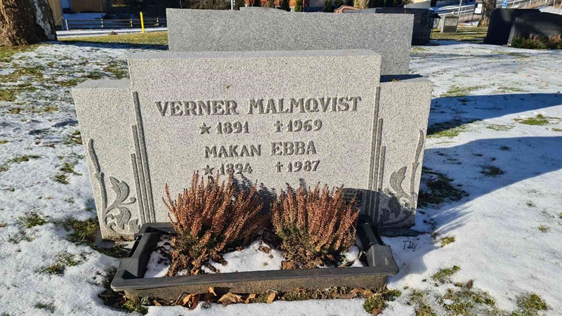 Grave number: M G 01 29-30
