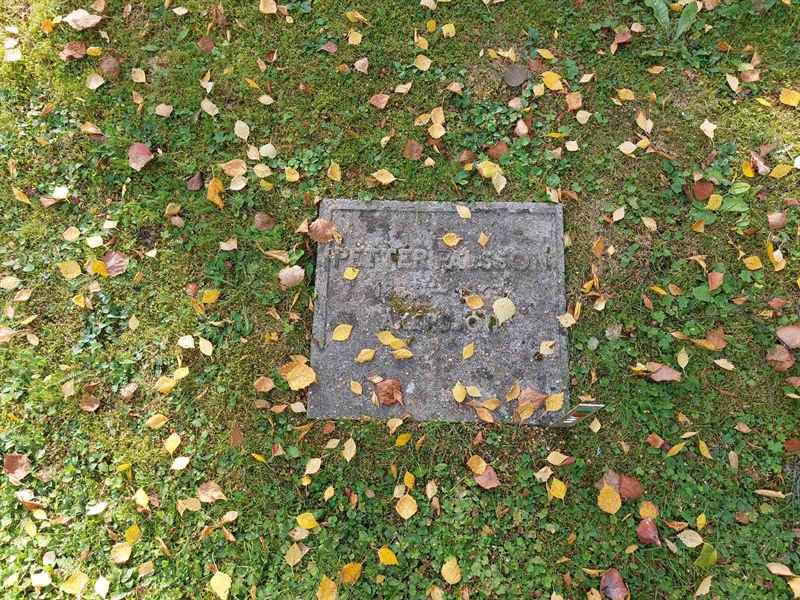 Grave number: FÖ 4    66