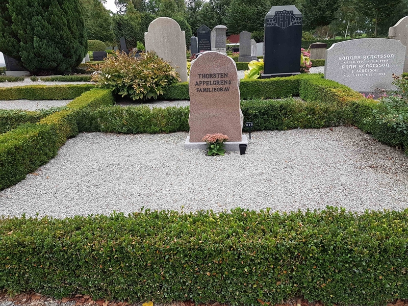 Grave number: ÄS 01    001C