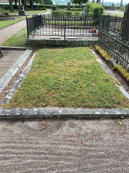 Grave number: SÖ 05   140