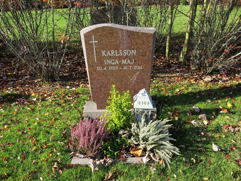 Grave number: HNB III    88