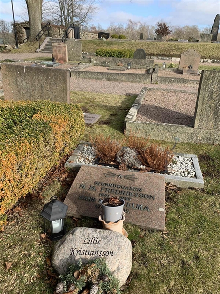 Grave number: SÖ E    68