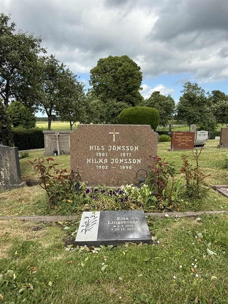 Grave number: FÅ A 99, 100