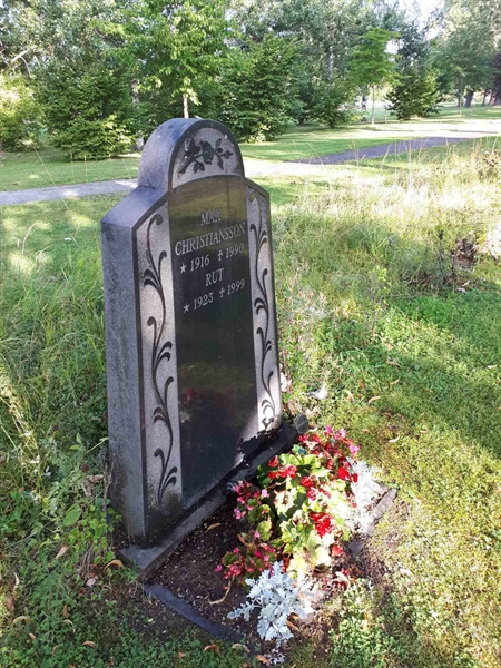 Gravnummer: GK F 4   370