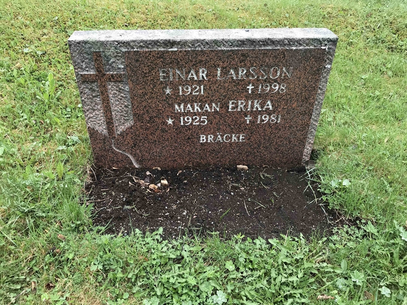 Grave number: UN K    38, 39