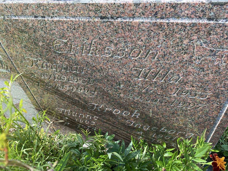 Grave number: 2 08 224