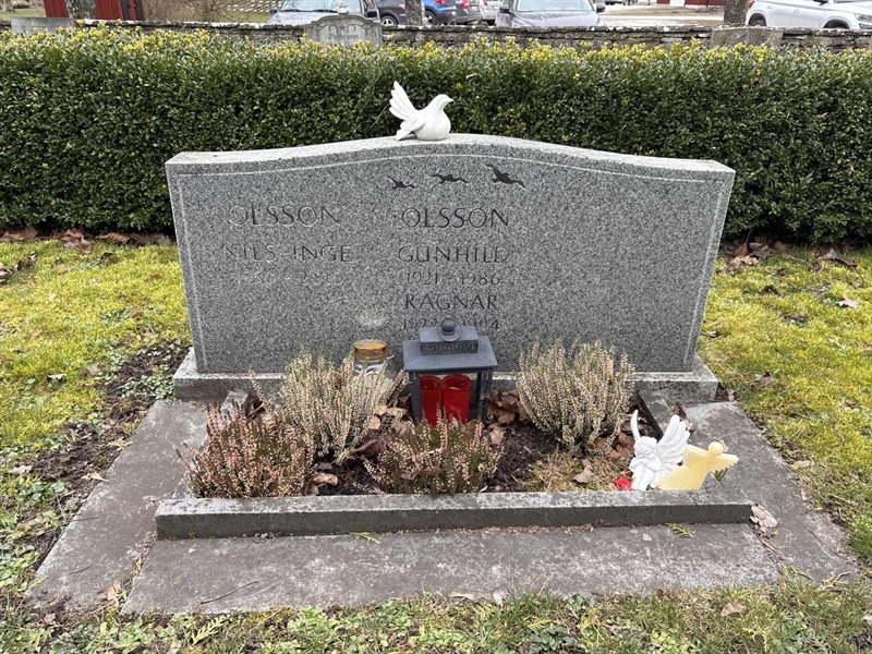 Grave number: G A 74