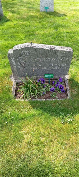 Grave number: 3 Nya L     7-8