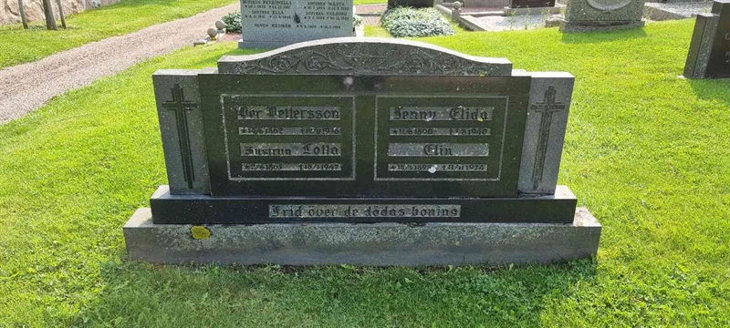 Grave number: SK 1 04  414, 415, 416