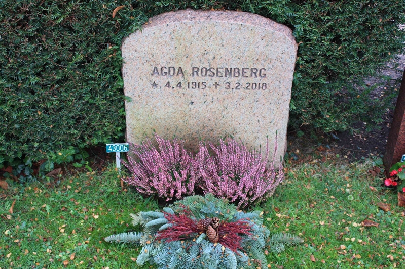 Grave number: Ö U09     6