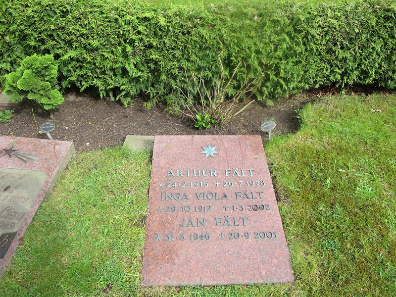 Grave number: HÖB N.UR   288