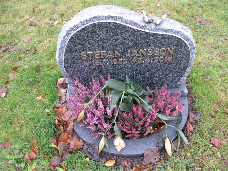 Grave number: SN U2    16
