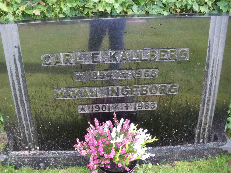 Grave number: NSK 11    13