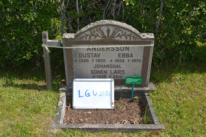 Grave number: LG U    21, 22