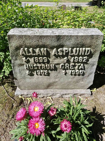 Hautatunnus: 1 URNLU A03