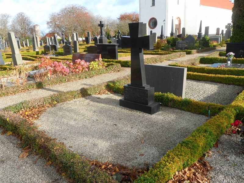 Grave number: ÖT GVK6  30:1, 30:2, 30:3