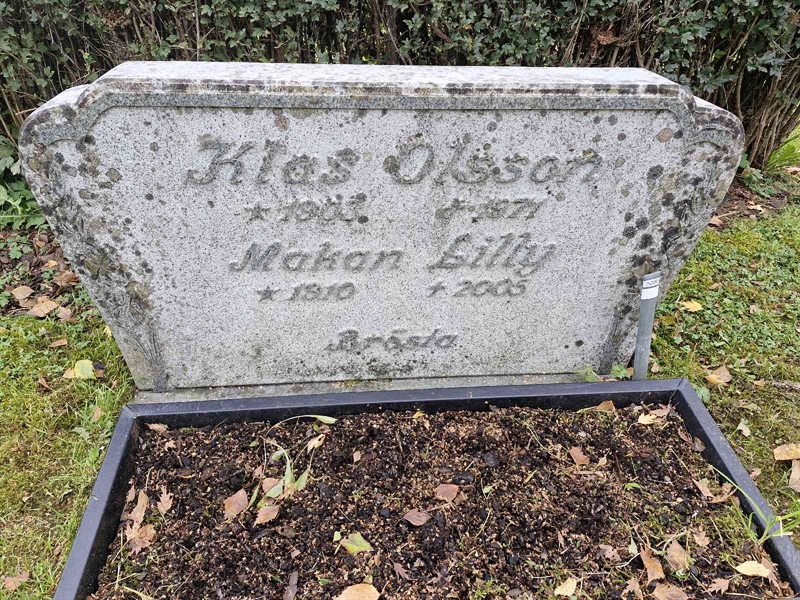 Grave number: AK D  5220-5221