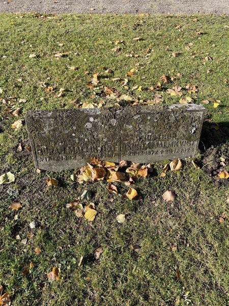 Grave number: VV 5   168, 169