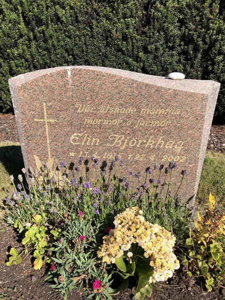Grave number: KUNG  3198