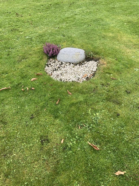 Hautatunnus: 1 3 M/Be    46-47