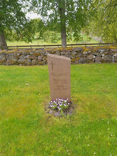 Grave number: ROG J   32, 33