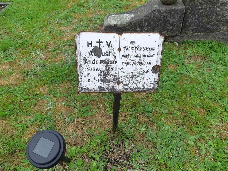 Grave number: 02 05    88