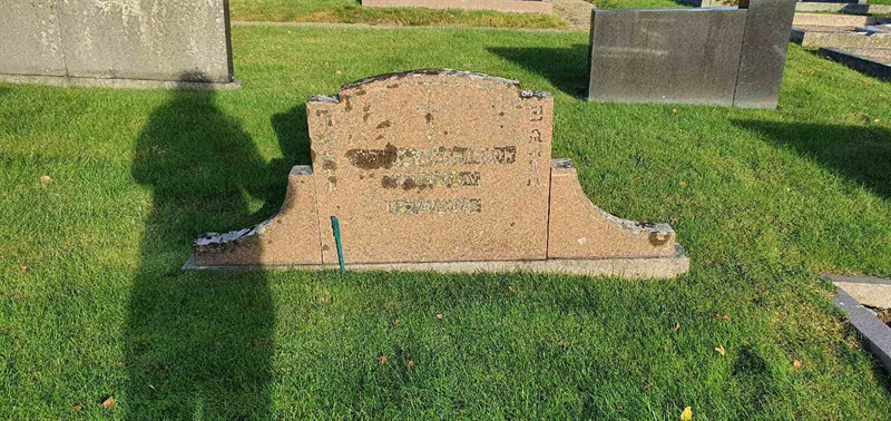 Grave number: GM 010  2641, 2642