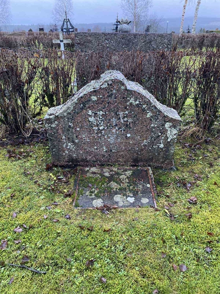 Gravnummer: 1 GaKy Kv17    12-14