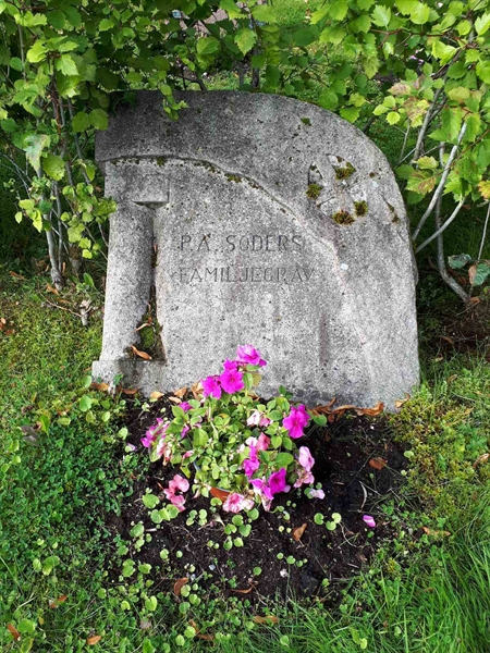 Gravnummer: NK F A     6